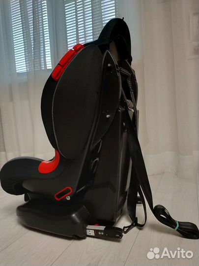 Автокресло детское с isofix