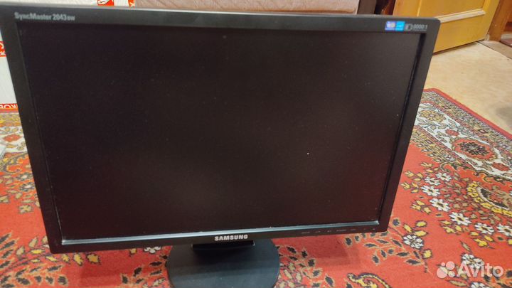 Монитор Samsung