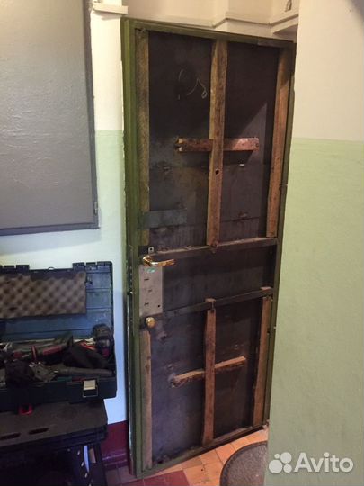 Мастер по вскрытию дверных замков. Вскрытие дверей