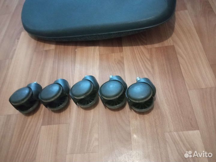 Комплект колёсиков к офисному креслу 5шт