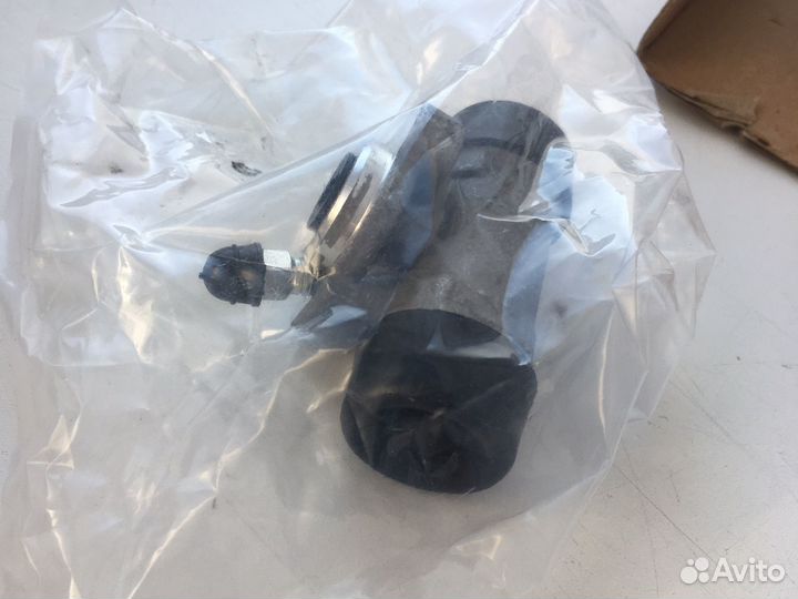 Цилиндр тормозной рабочий RR LH toyota