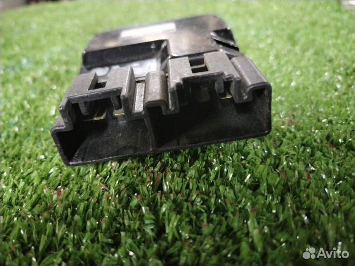 Реостат печки Mitsubishi Chariot