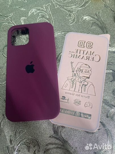 Чехол на iPhone 12