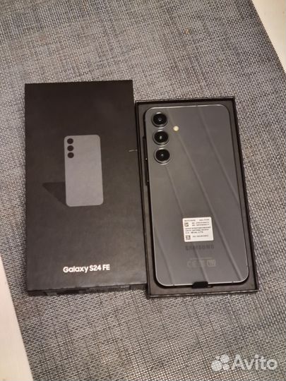 Samsung Galaxy S24 FE, 8/512 ГБ