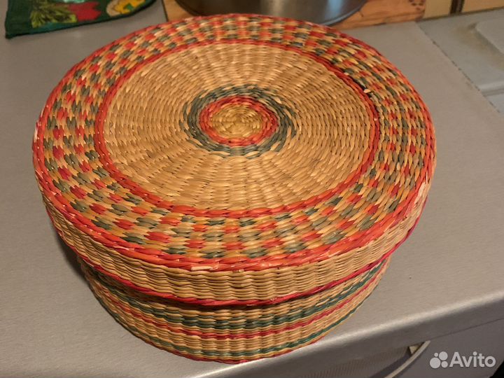 Шкатулка плетеная