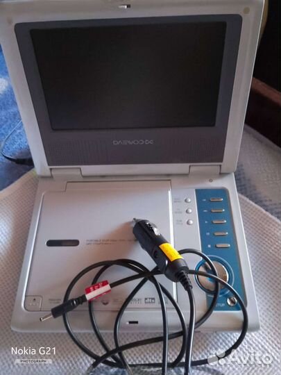 Портативный видеопроигрыватель