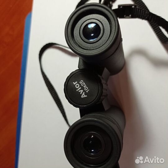 Бинокль gaut Avior 10x25