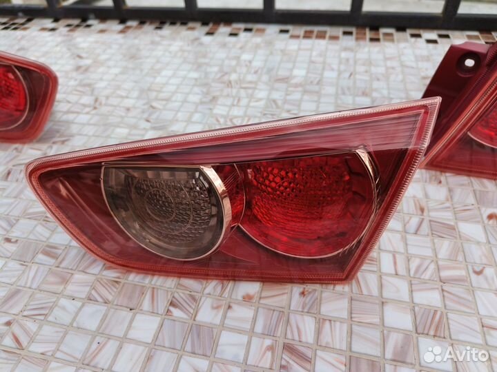 Задние фонари на mitsubishi lancer 10