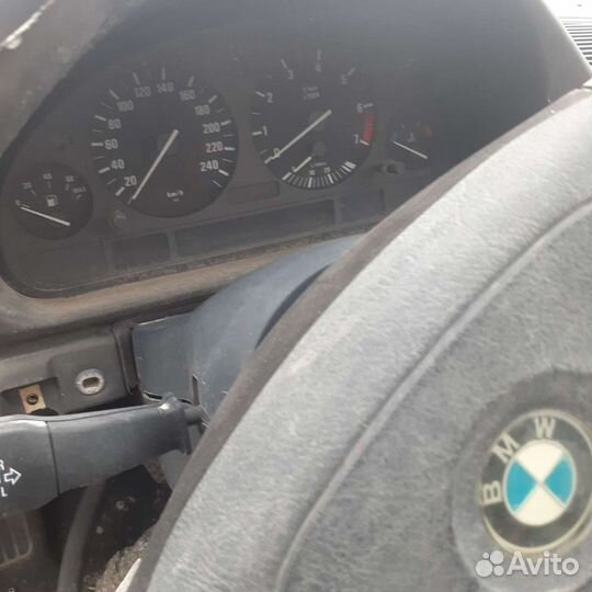 Щиток приборов е38