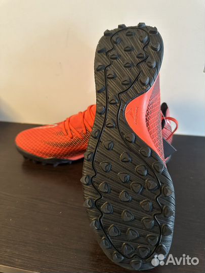 Футбольные бутсы Demix новые 38-39 размер