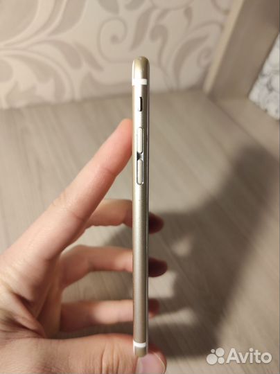 iPhone 6S, 64 ГБ