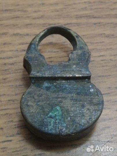 Старинный навесной замок