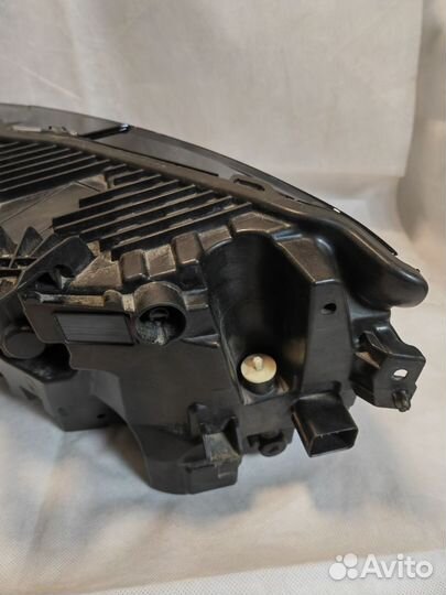 Фара правая volvo xc60 spa