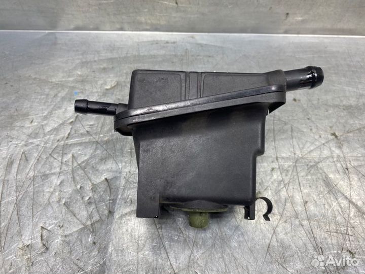 Бачок гидроусилителя Volkswagen Bora 1997-2005