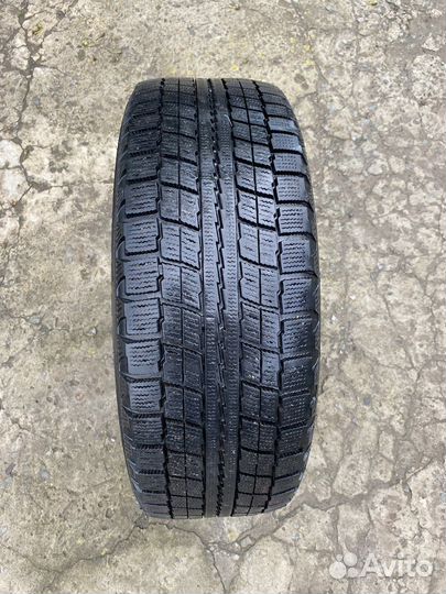 Maxxis MA-STL Presa Ice 205/60 R16