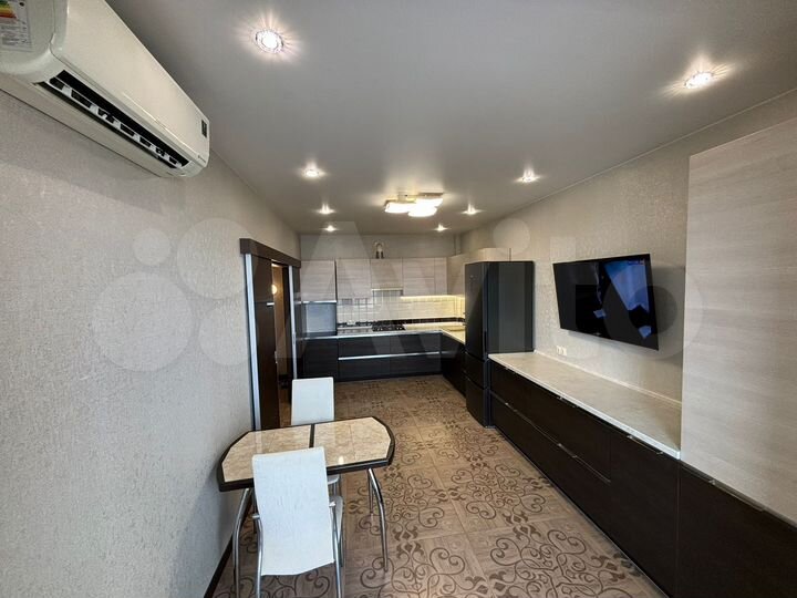 2-к. квартира, 64 м², 22/25 эт.