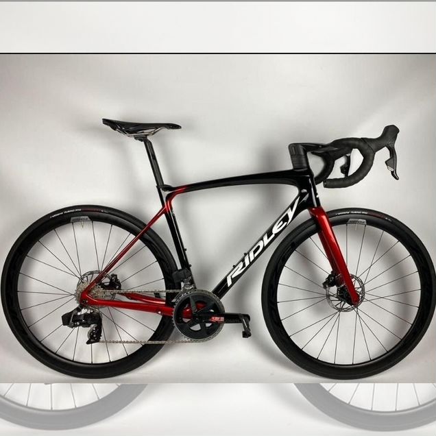 Шоссейный велосипед Ridley Fenix SliCsram AXS ETap