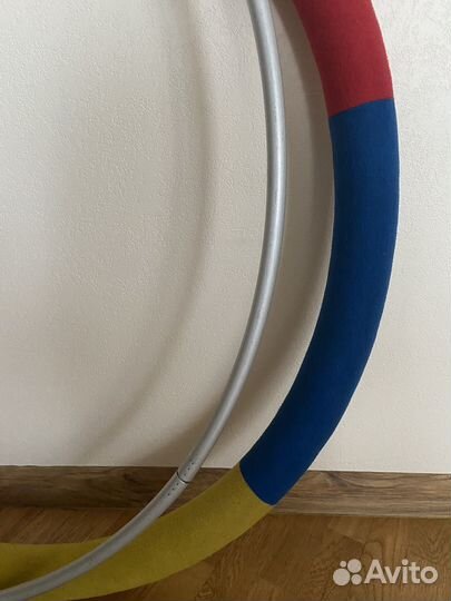 Обруч гимнастический и хулахуп