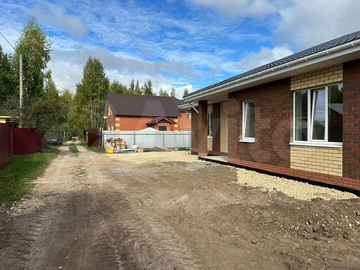 Дом 155 м² на участке 9 сот.