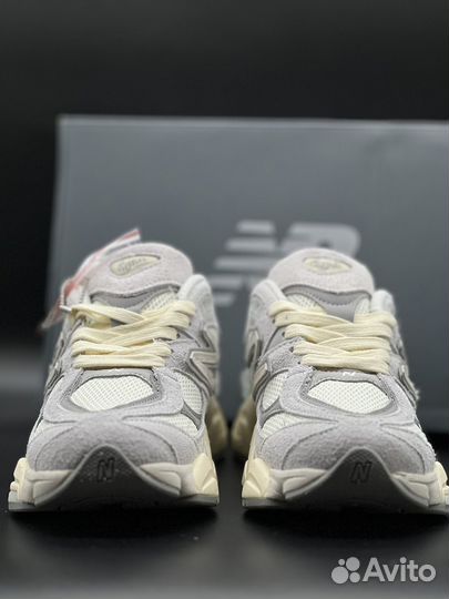 New balance 9060 женские на руках