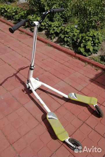 Инерционный самокат