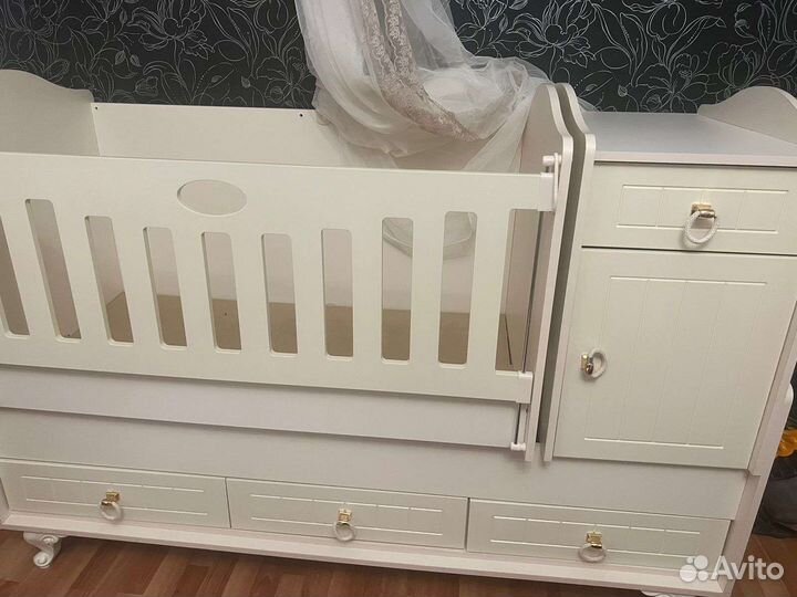 Детская кроватка трансформер с комодом
