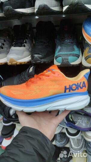 Кроссовки Hoka
