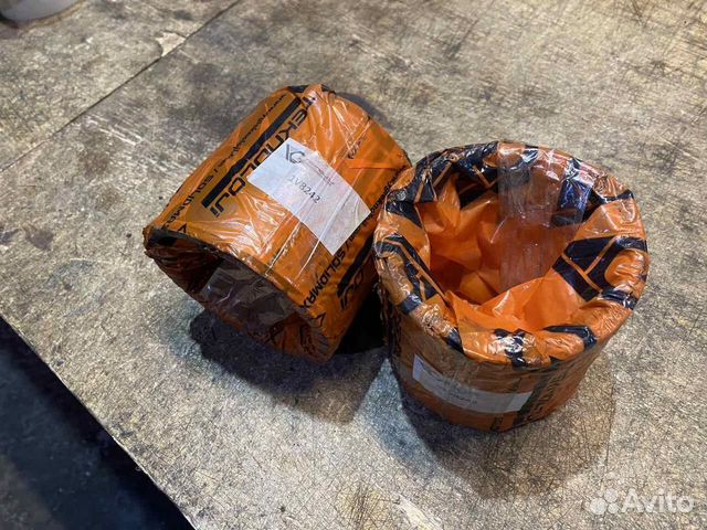 Втулка 1J-2192