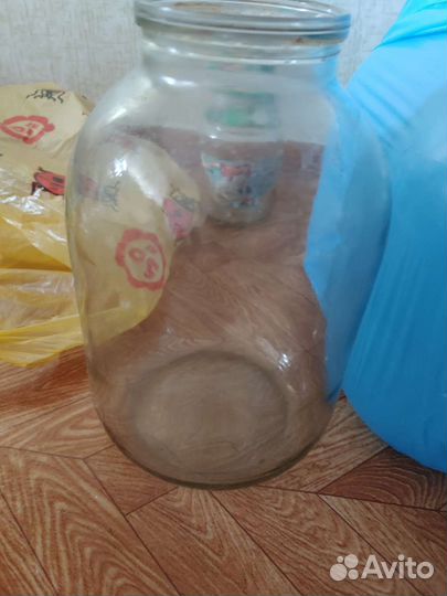 Банки разные