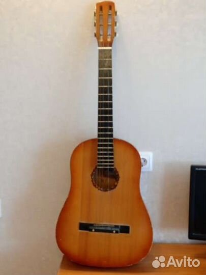 Гитара акустическая 6-струнная