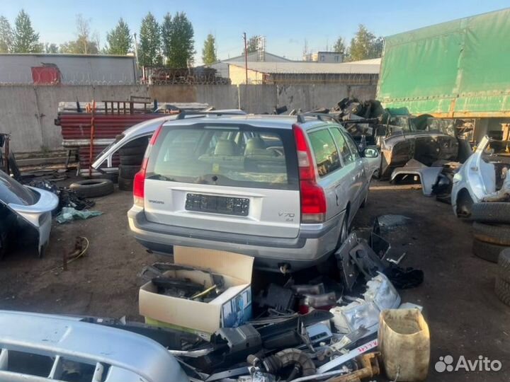 Вольво в70 в разбор, на запчасти Volvo V70 2002