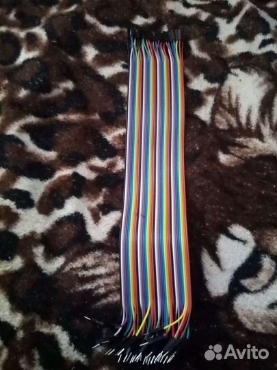 Шлейф проводов для компьютера