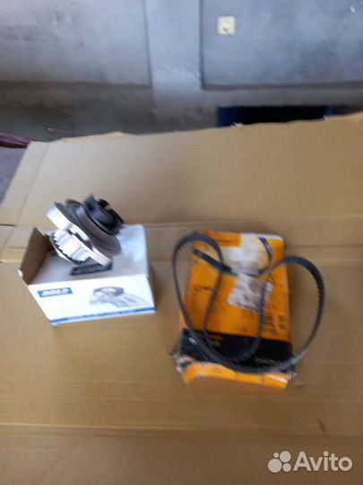 Водяной насос Ауди-100