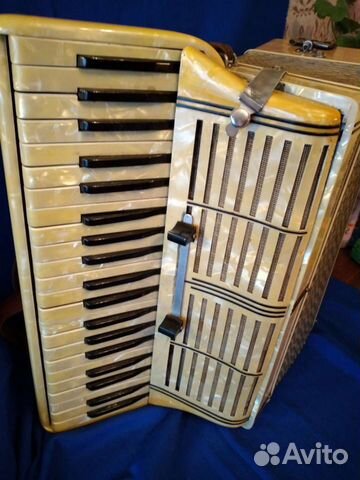 Аккордеон трофейный Италия перламутр