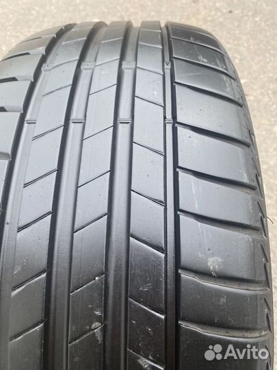 Bridgestone Turanza T005 225/40 R19