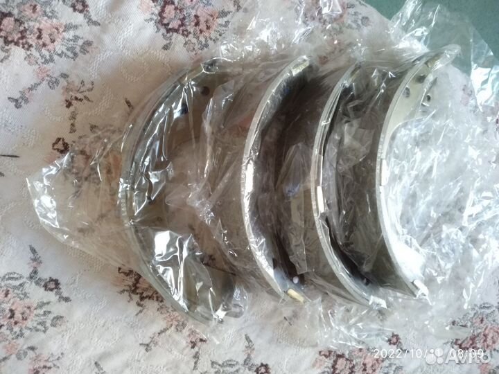 Тормозные колодки на mitsubishi L200