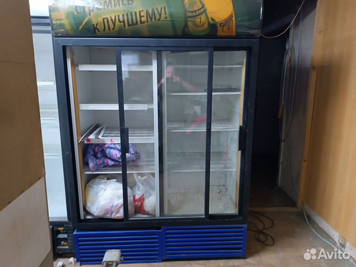 Холодильный шкаф