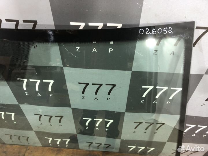 Стекло лобовое с обогревом Skoda Karoq 17-22 Б/У О