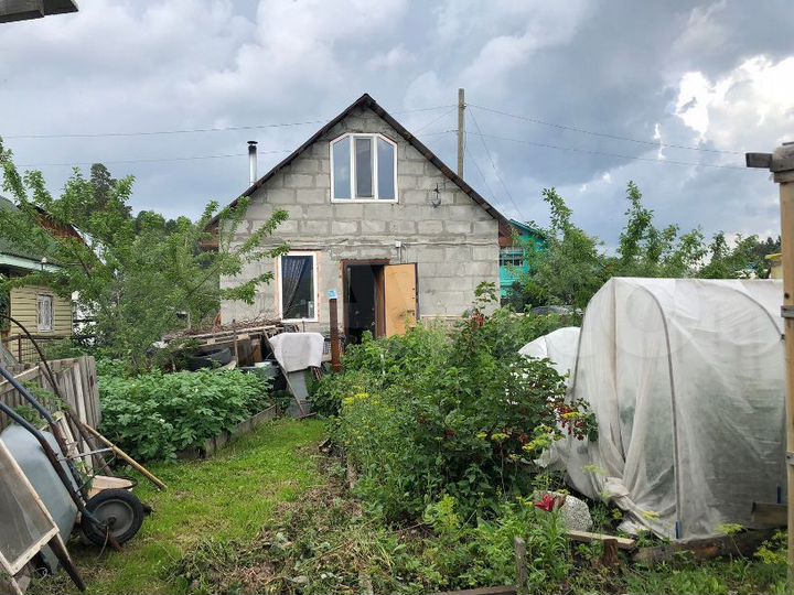 Дача 54 м² на участке 4,4 сот.