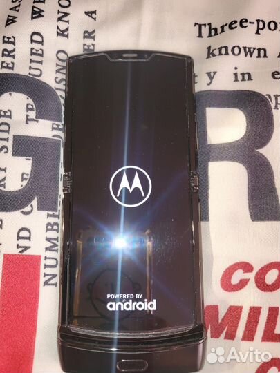 Motorola RAZR, 16 ГБ