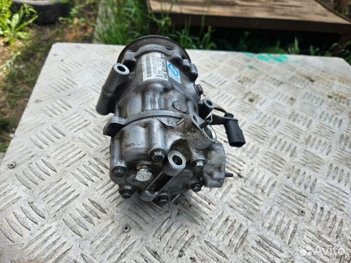 Компрессор кондиционера WV pilo 5 1.6 cfna