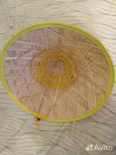 Азиатская плетёная шляпа