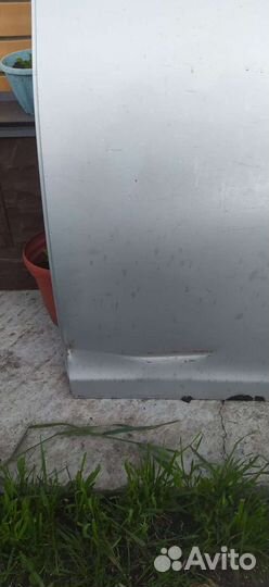 Toyota funcargo дверь