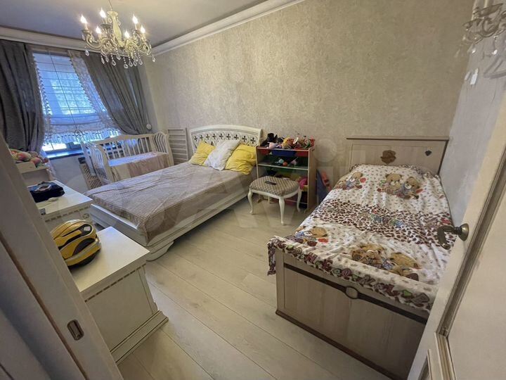 2-к. квартира, 70 м², 2/9 эт.