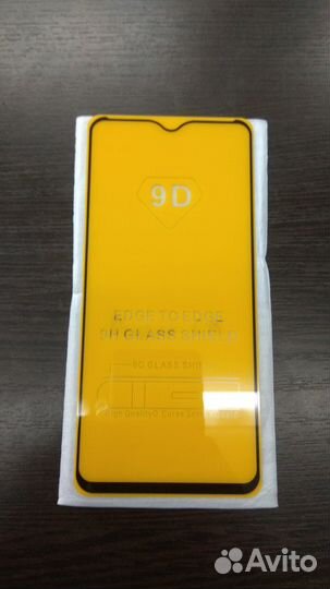 Защитные стёкла Realme