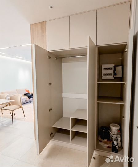 Распашной шкаф на заказ. Фабрика