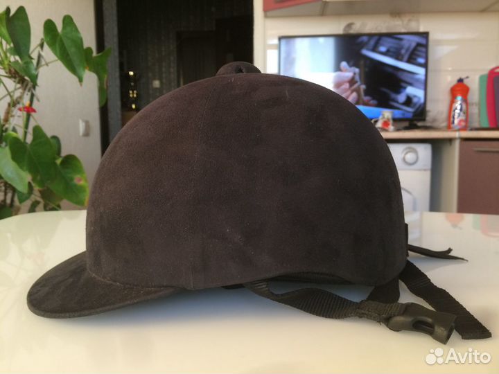 Шлем для верховой езды размер 53