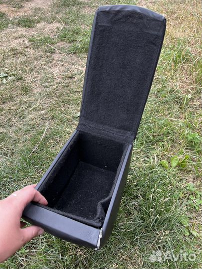 Подлокотник kia rio 4 б/у