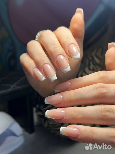 Маникюр и педикюр