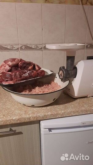 Пельмени,три мяса,ручной лепки на дому